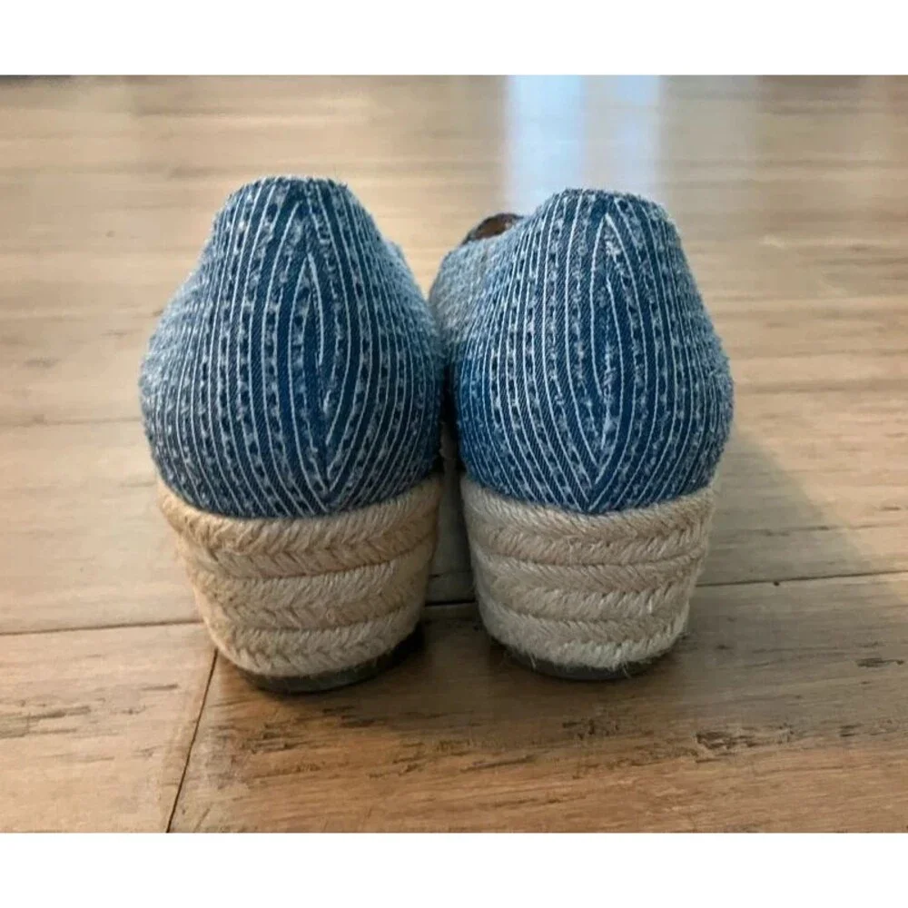 Life Stride blue women’s wedge espadrilles size 9.5